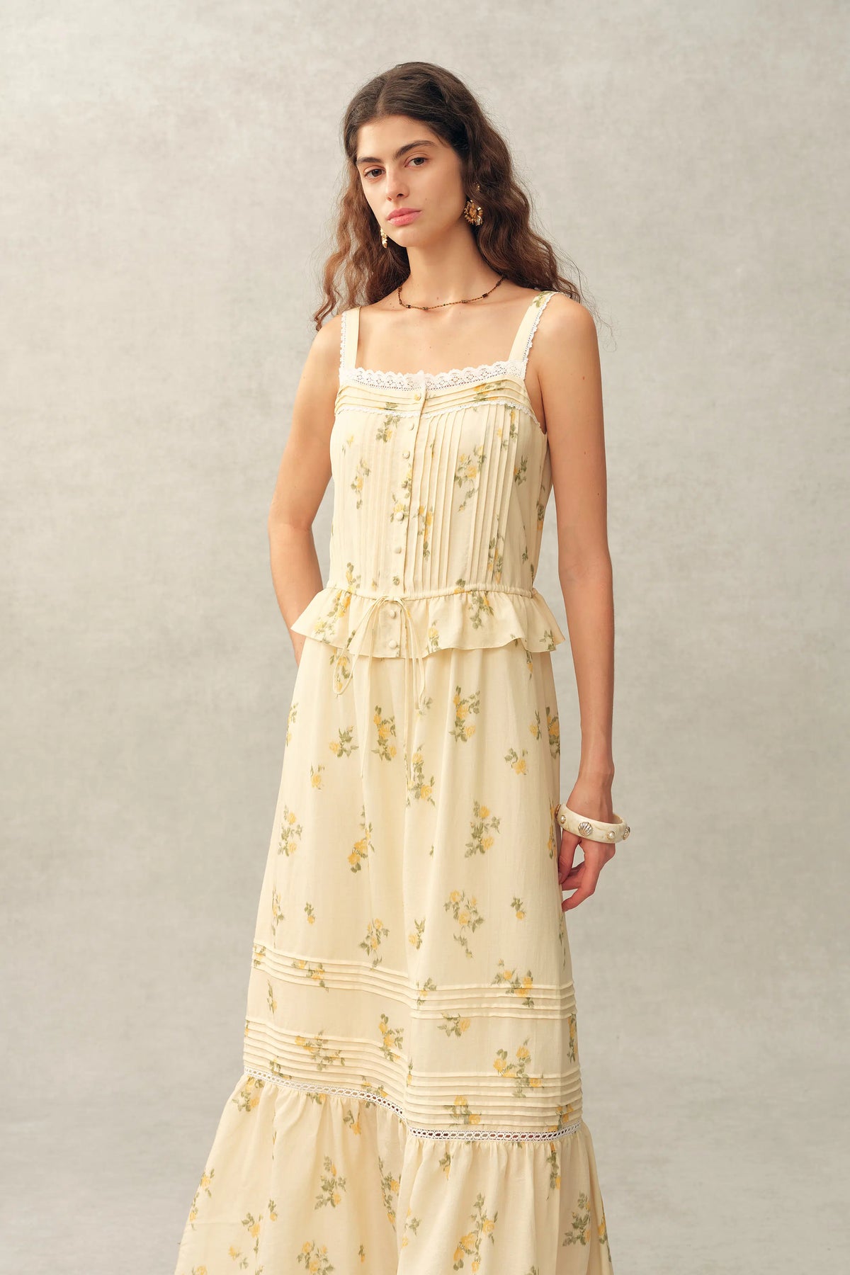 lace panel tiered seam cami dress Sylvia Floral Trim Layered Sleeveless in Linen Blend – Style:75-290 flare silhouette with an crow Alice + Olivia Long