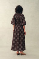 Robe midi en coton Cleo à manches bouffantes, smockée et peinte à la main avec motif floral
