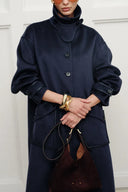 Manteau Theo bleu nuit à bordures en double-face mérinos-cachemire