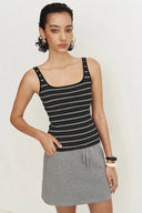 Top Tank sin Mangas Liz Ajustado con Cuello Cuadrado en Punto Acanalado de Alta Elasticidad