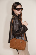 Monti Kleine Boston-Tasche aus Wildleder