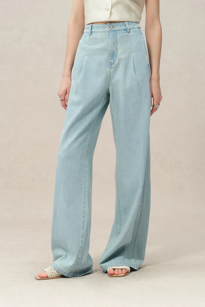 Cindy Lightweight Wide Leg Jeans in Light Washed Denim Cindy Lightweight Wide Leg Jeans in Light Washed Denim