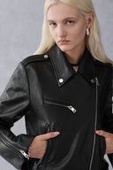 Veste biker Olympe à patte de boutonnage inclinée en cuir d'agneau