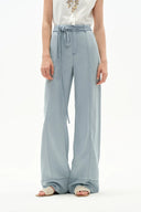 Lucy Light Blue Jeans in Lyocell-Acetate
