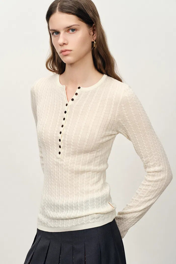 Issac Lightweight Long Sleeve Sweater in Merino Wool Cable Knit