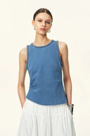 Camiseta sin mangas Riley con ribete trenzado en denim elástico ligero