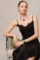 Vestido Slip con Panel de Encaje Rosa en Soalon™ Japonés Premium