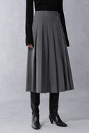 Soma Pleated Midi Skirt in Fine Wool Blend