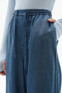 Jeans Seren de pierna ancha con cintura elástica en denim lyocell