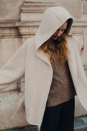 Lanza Handgefertigter Kapuzen-Cashmere-Doppelseitenmantel aus Merino-Cashmere-Mischung