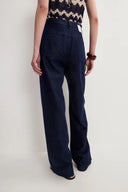 Jeans Fiona Bordados con Flores y Pierna Recta en Denim Crudo