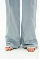 Lucy Light Blue Jeans in Lyocell-Acetate