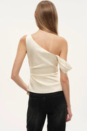 Sculpture One Shoulder Asymmetrische Mouwloze Top in Moerbeizijde