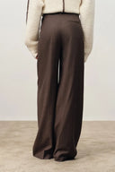 Pantalones de Traje Rectos Sofia Gris Tan en Tela de Traje de Lana Merino