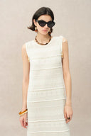 Sibilla Maxikleid mit Mehrfach-Stickerei und Häkelarbeit aus Baumwollstrick