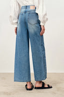 Lulia Jeans mit geradem Bein und handperlenverzierten Regentropfen aus Baumwoll-Denim