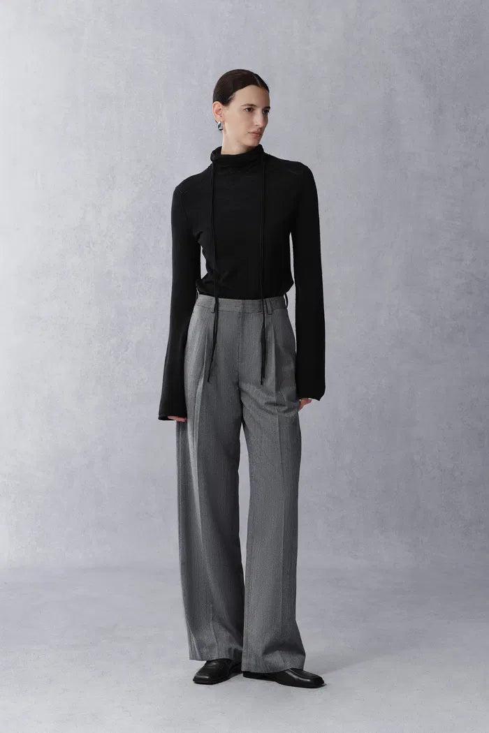 Mika Soft Pleatings Casual Trousers in Fine Wool Blend