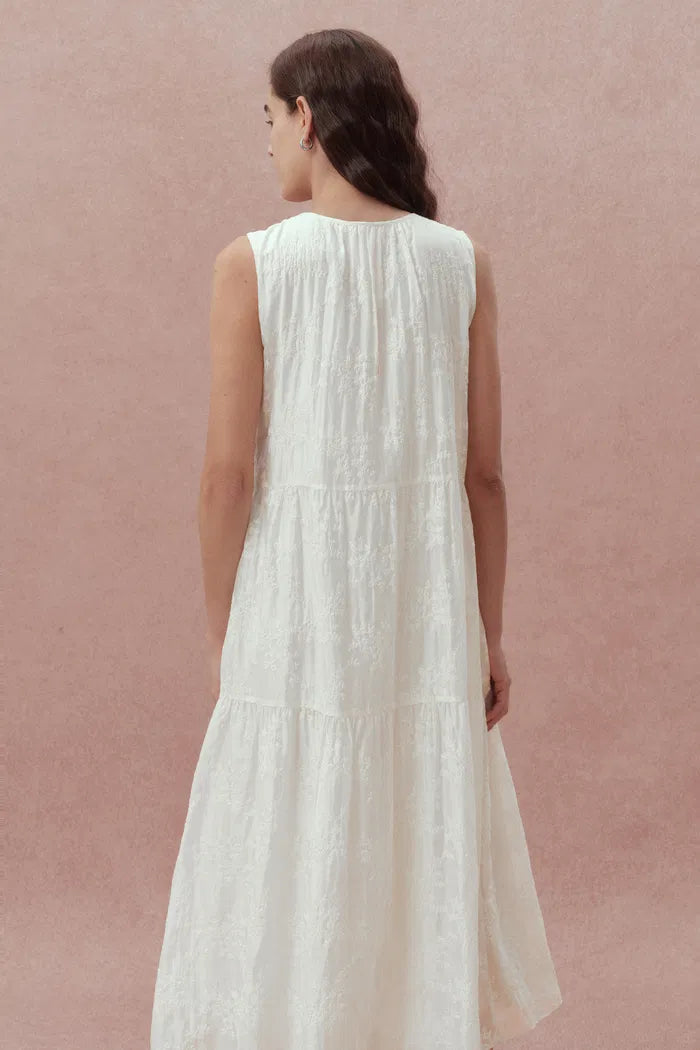Stella Sleeveless Dress in Lyocell Embroidery