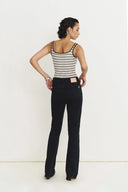 Jeans acampanados turcos Cathy en denim turco elástico