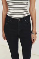 Jeans acampanados turcos Cathy en denim turco elástico