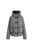 Kort vest met capuchon en borduursel van wolmix Carina