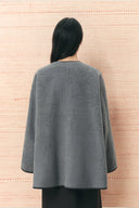 Cappotto mantella Cecilia reversibile con sciarpa in 100% lana