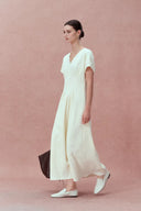 Vestido midi blanco Adeline con cintura entallada en algodón