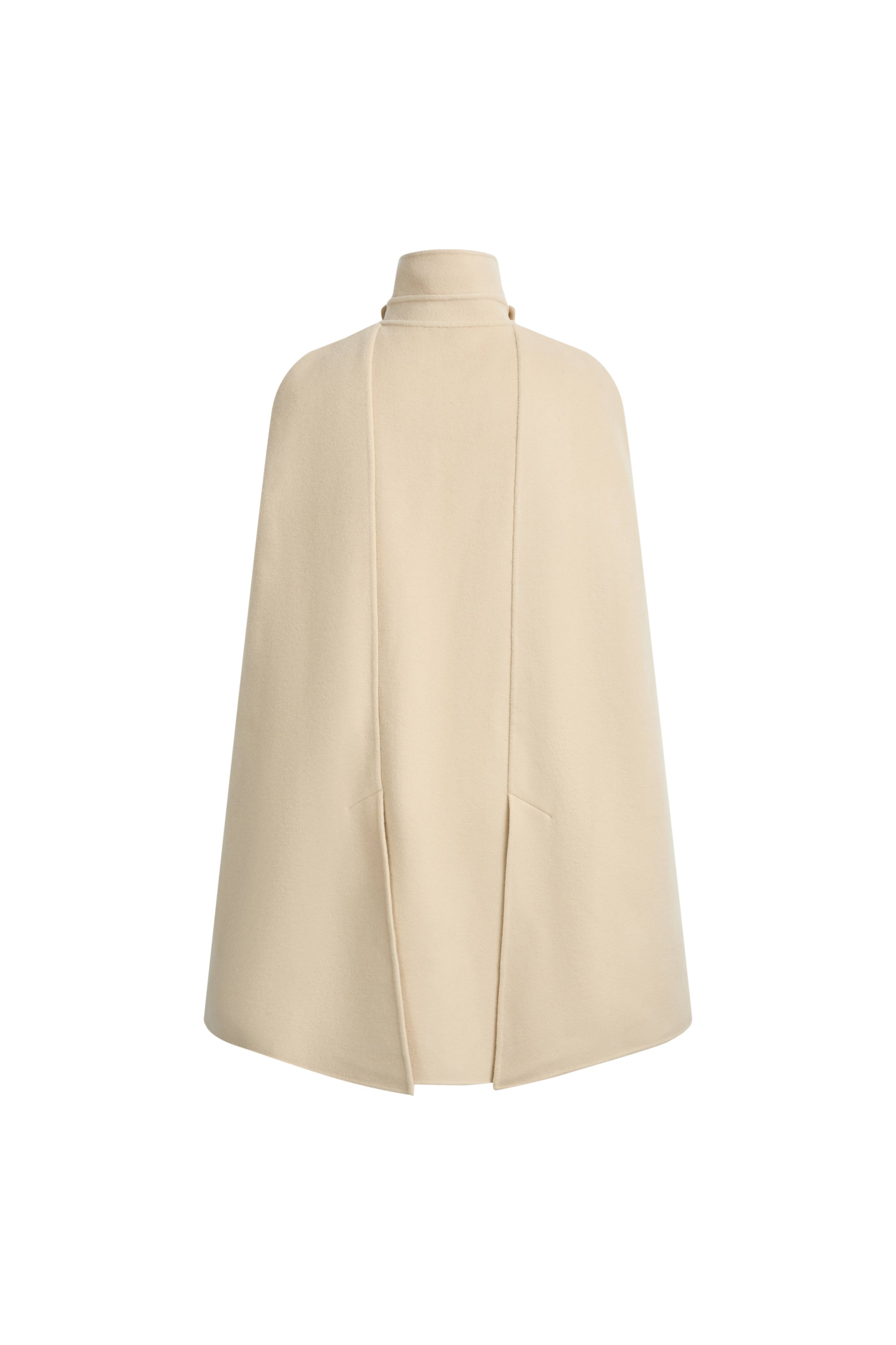 Horme Double Face Cape Coat ダブルフェイス コート Herion Double Faced Cape Coat in 100% Wool – fbrq.com