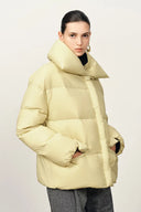 Linn Wende-Kragen Leichte Wickel-Daunenjacke aus ultraleichtem Nylon