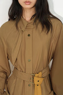 Trenchcoat mit Daisy-Schal-Kragen aus Baumwolle