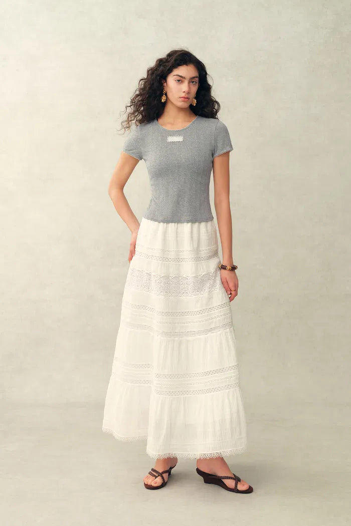 Eva Scalloped Lace Trim Fitted Sleeve T-shirt in Hollow Knitting