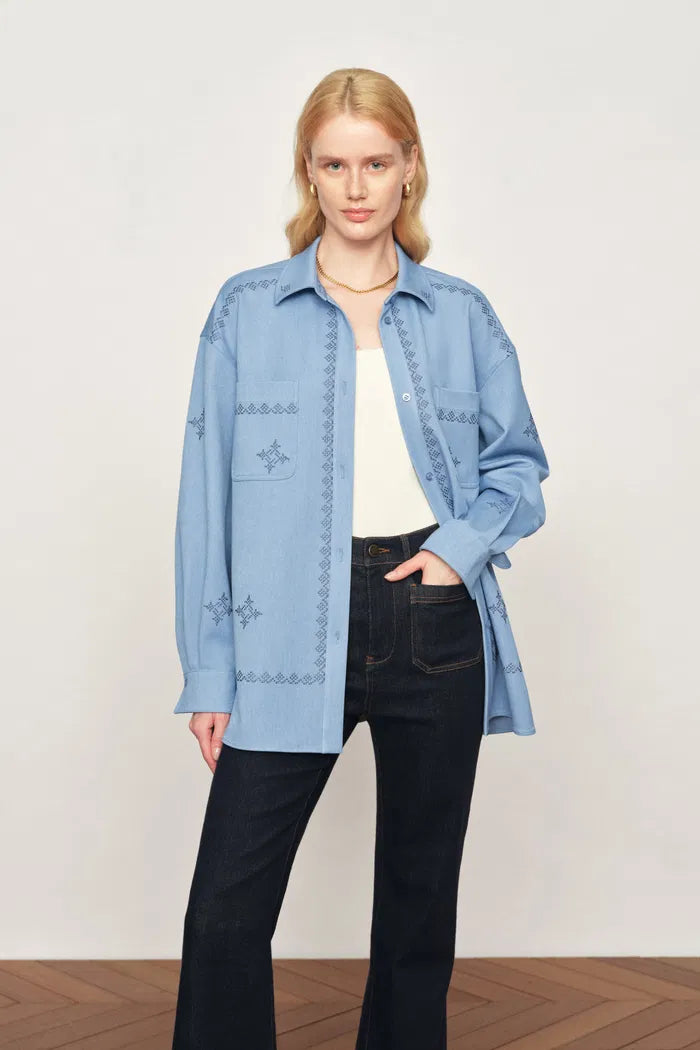 Helia Embroidery Shirt in Structured Viscose Blend