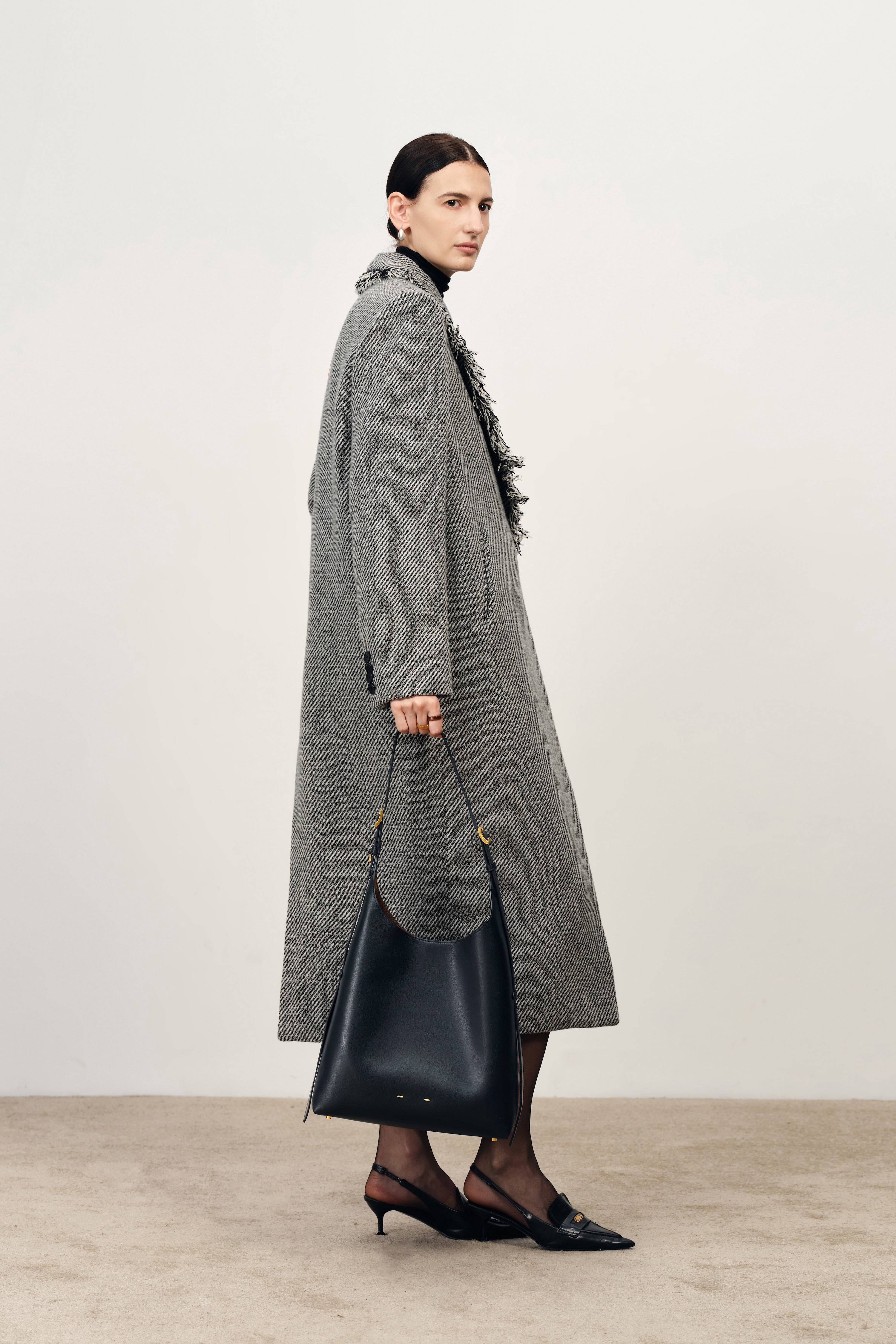 Duomo Hobo Bag Medium in Full Grain Leather – fbrq.com