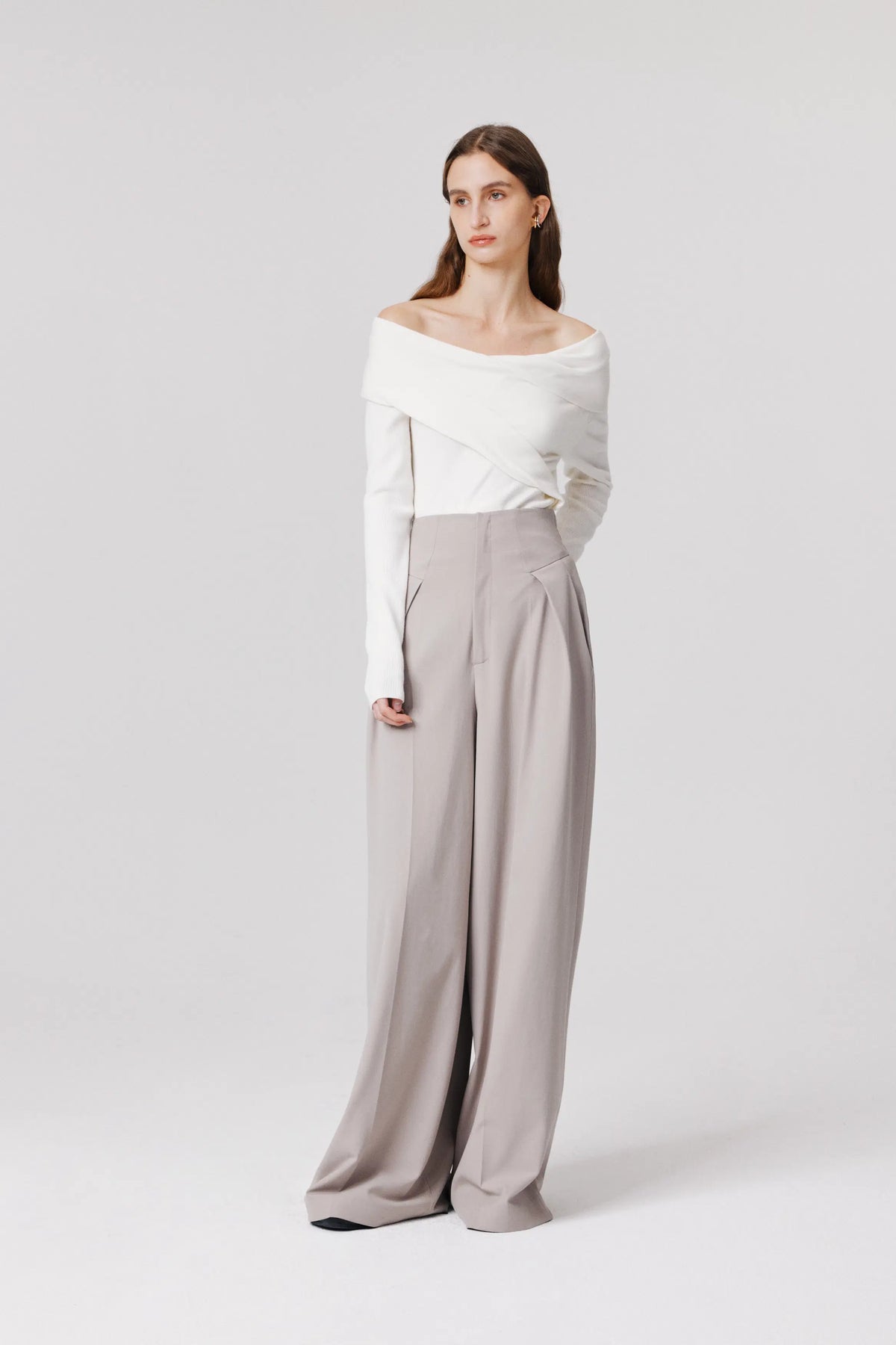 Venus Convertible Off Shoulder Long Sleeve Top in Lyocell Blend