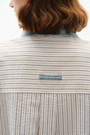 Camisa Daisy a rayas con cuello de denim en seersucker de algodón