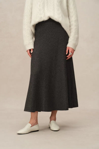 今期新作希少完売SサイズブリーフィングWOOL KNIT SKIRTブラック Zephyra Flared Skirt in Merino Wool Knit – fbrq.com