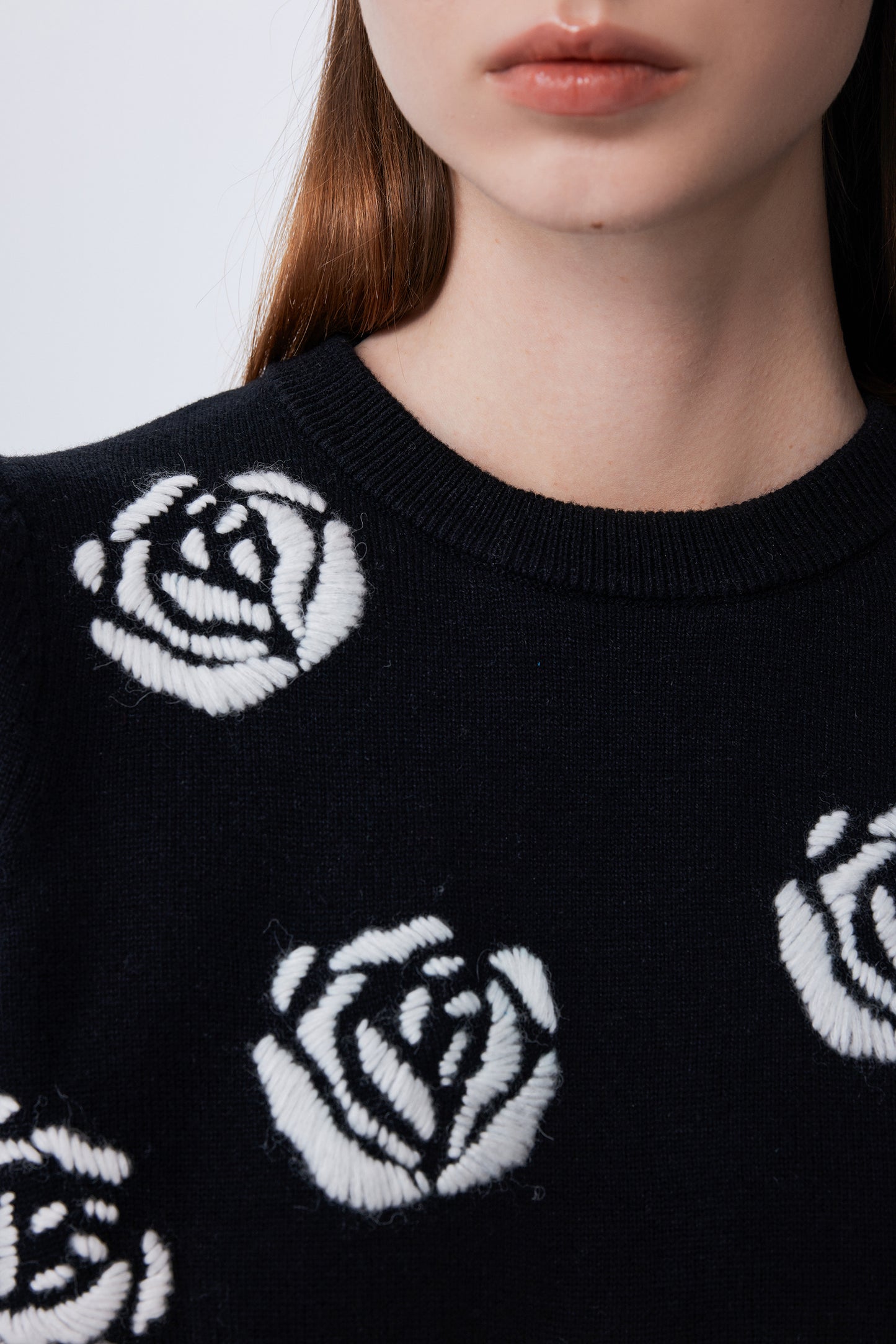 Rose Crochet Embroidery Crop Top in Wool