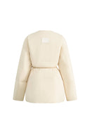 Chaqueta Acolchada Dove con Cuello Alto en Tela Resistente al Plumón de Alta Densidad