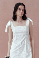 Robe Midi Elise à Appliqué Floral Artisanale en Coton Brodé