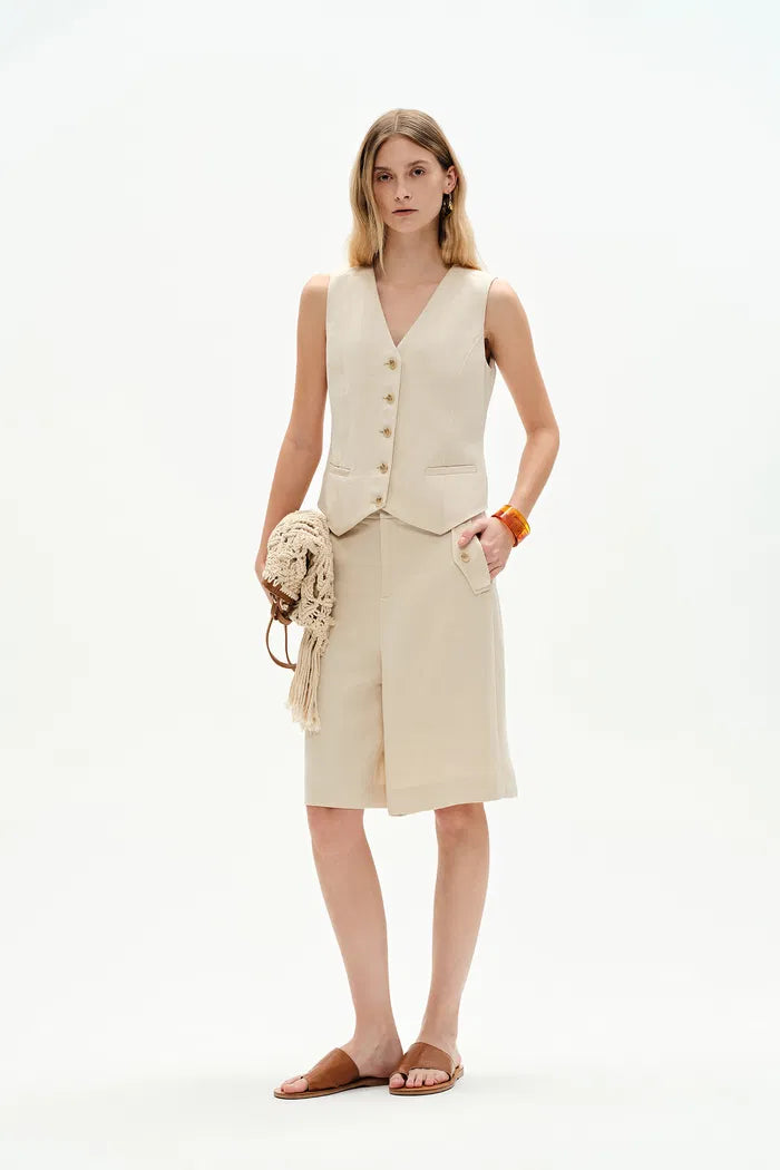 Victoria High Waisted Bermuda Shorts in Silk-Linen XS Victoria High Waisted Bermuda Shorts in Silk-Linen XS