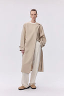 Hilda Ein-Knopf Kragenloser Trenchcoat aus feinem Woll-Twill