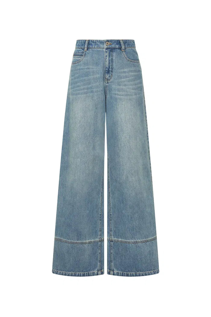 Sierra Stonewashed Wide Leg Jeans in Lightweight Denim Sierra Stonewashed Wide Leg Jeans in Lightweight Denim