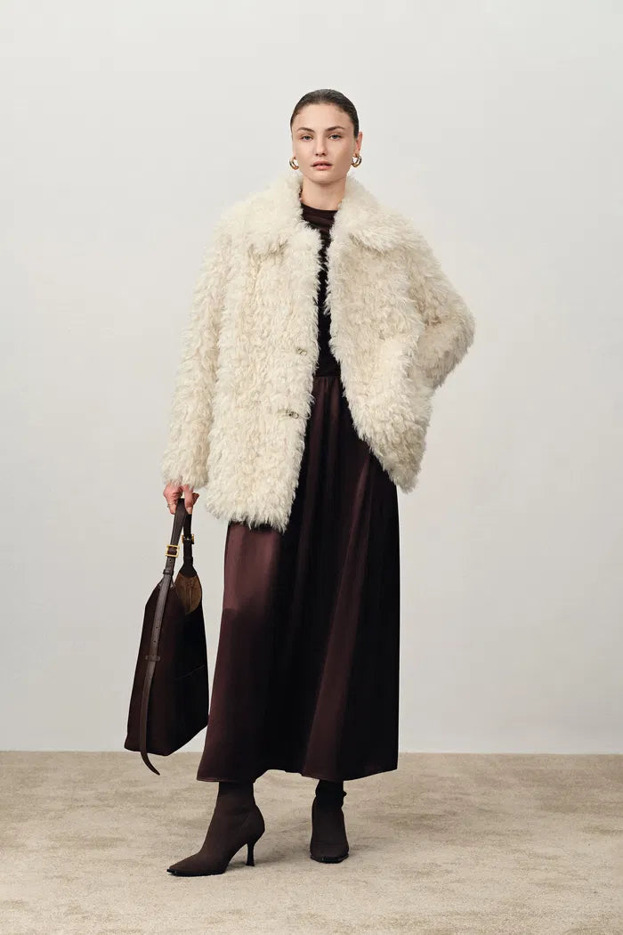 Liana Oversized Lapel Coat in Faux Fur