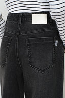 Jean court droit Grazia en denim de coton, orné de clous en cristal