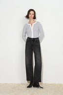 Jean court droit Grazia en denim de coton, orné de clous en cristal