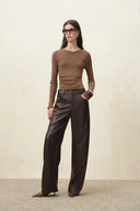 Lark Trousers mit lockerem Barrel-Leg-Schnitt aus weichem Kunstleder