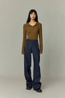 Women's high-waisted wide-leg jeans in dark cotton denim with contrast trim and side pockets